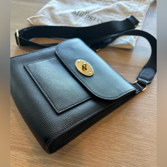 Mulberry Black Small Antony Classic Grain Leather NWT - Picture 14 of 16